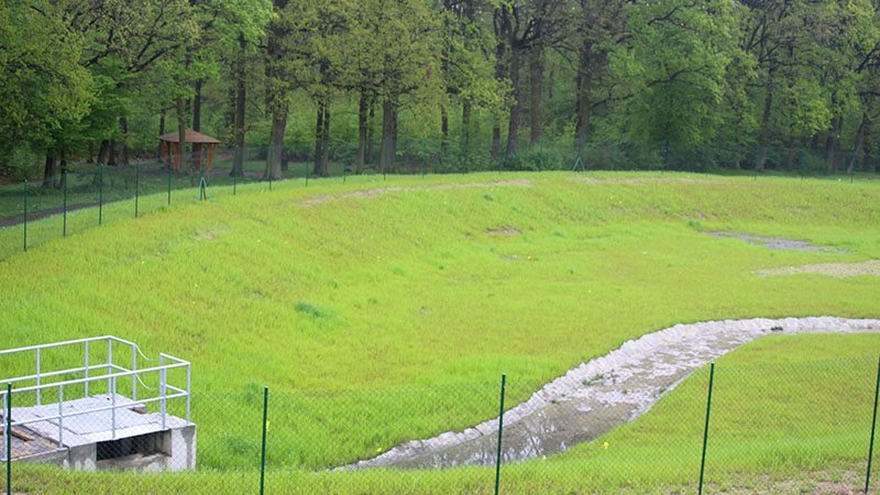 Stormwater Management - Bioswale (Czech)