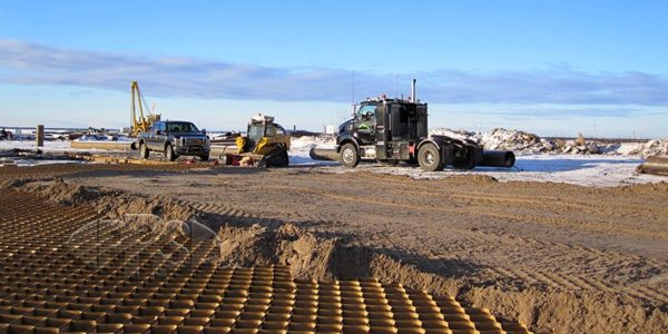 Suncor-Haul-Road-Canada070