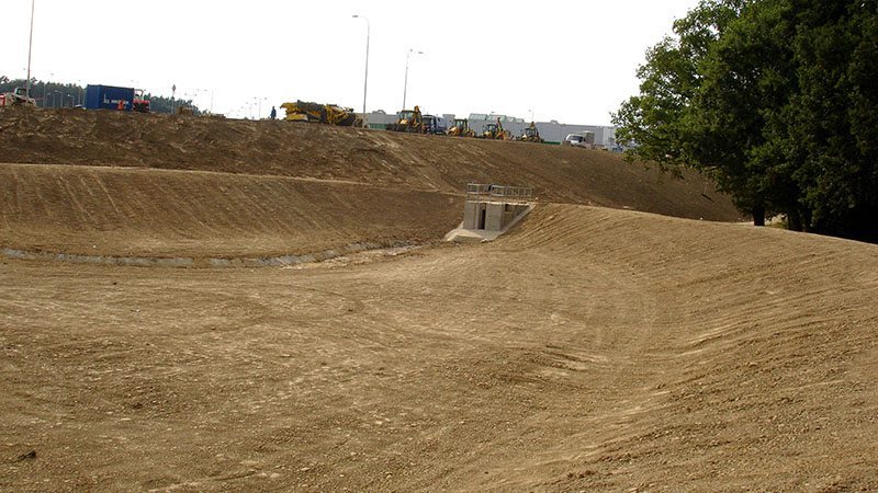 Stormwater Management - Bioswale (Czech)