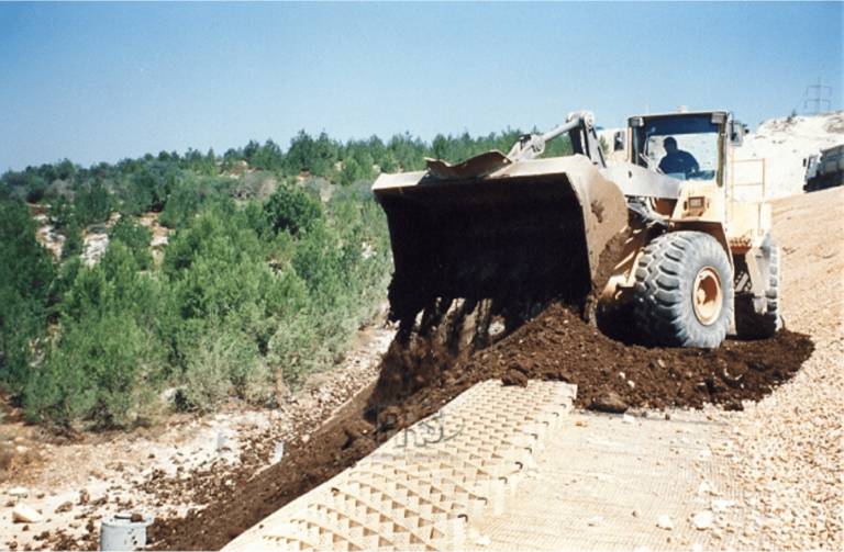 embankment slope (Israel)