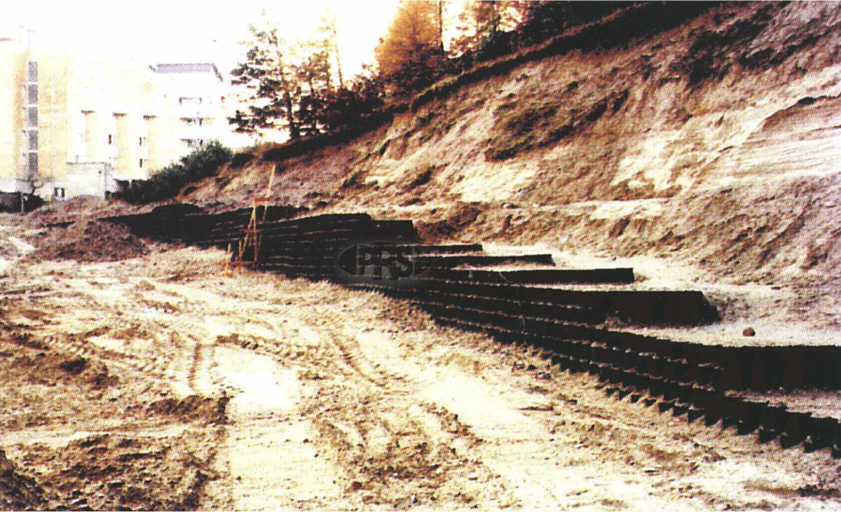 Retaining Wall (Poland)