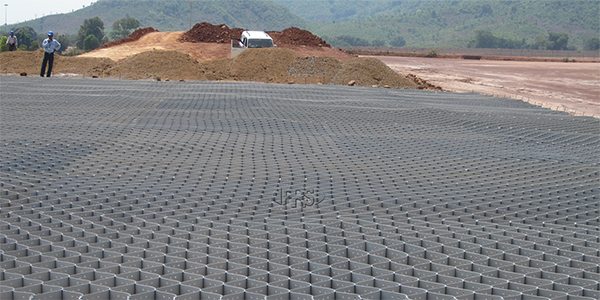 geocell Embankment Over Waste Pond, India - website geocell Embankment Over Waste Pond, India - website